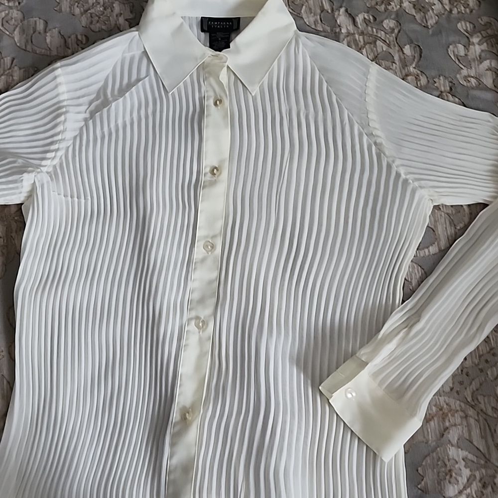 Campagna Italia Size S Sheer Pleated Blouse Cream